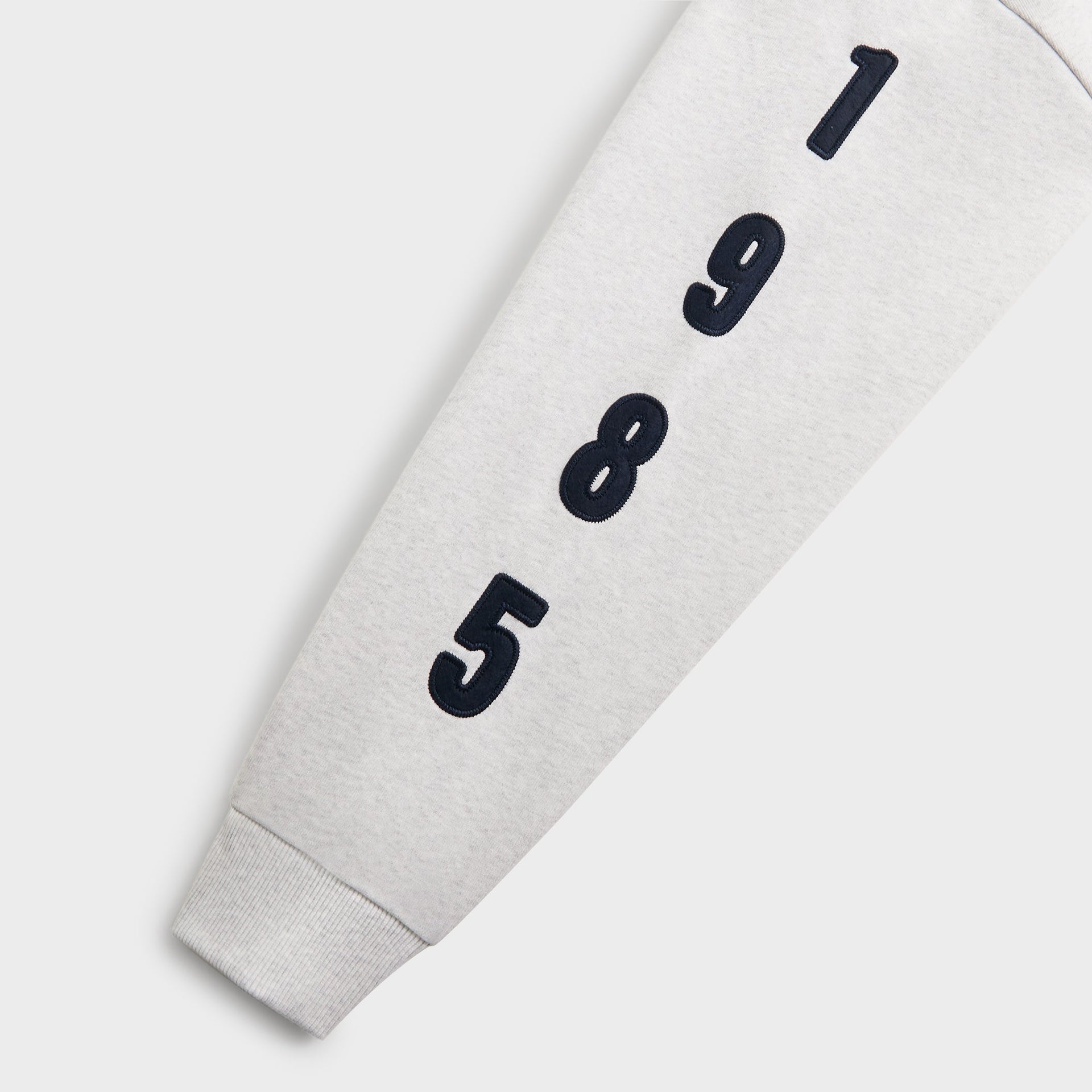 Kith for the NFL Chicago Bears 1985 Vintage Crewneck - Light Heather Grey