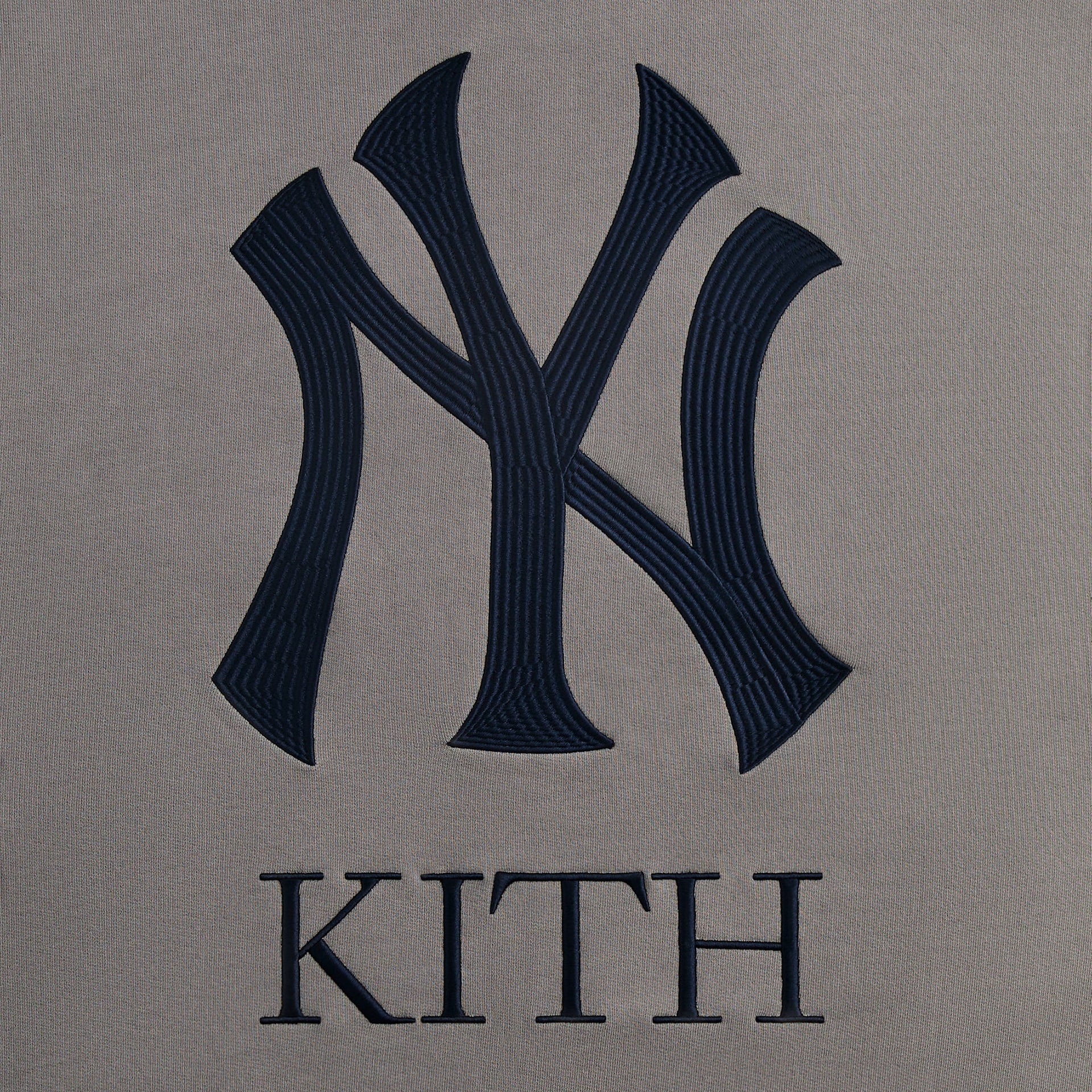 Kith for the New York Yankees Cropped Braxton Full Zip Hoodie - Statue