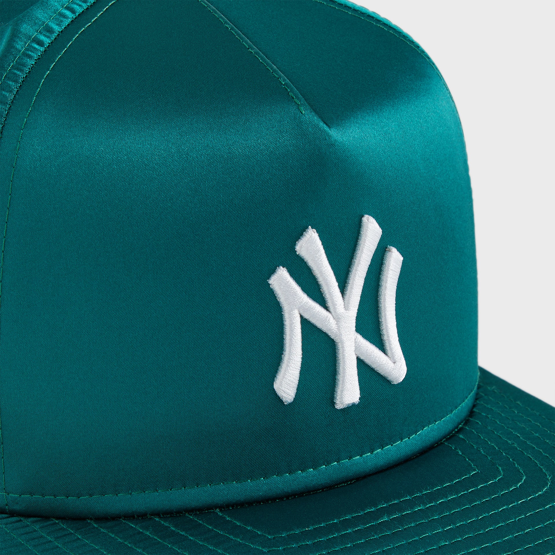 Kith & New Era for the New York Yankees Satin 9FORTY Snapback - Scout