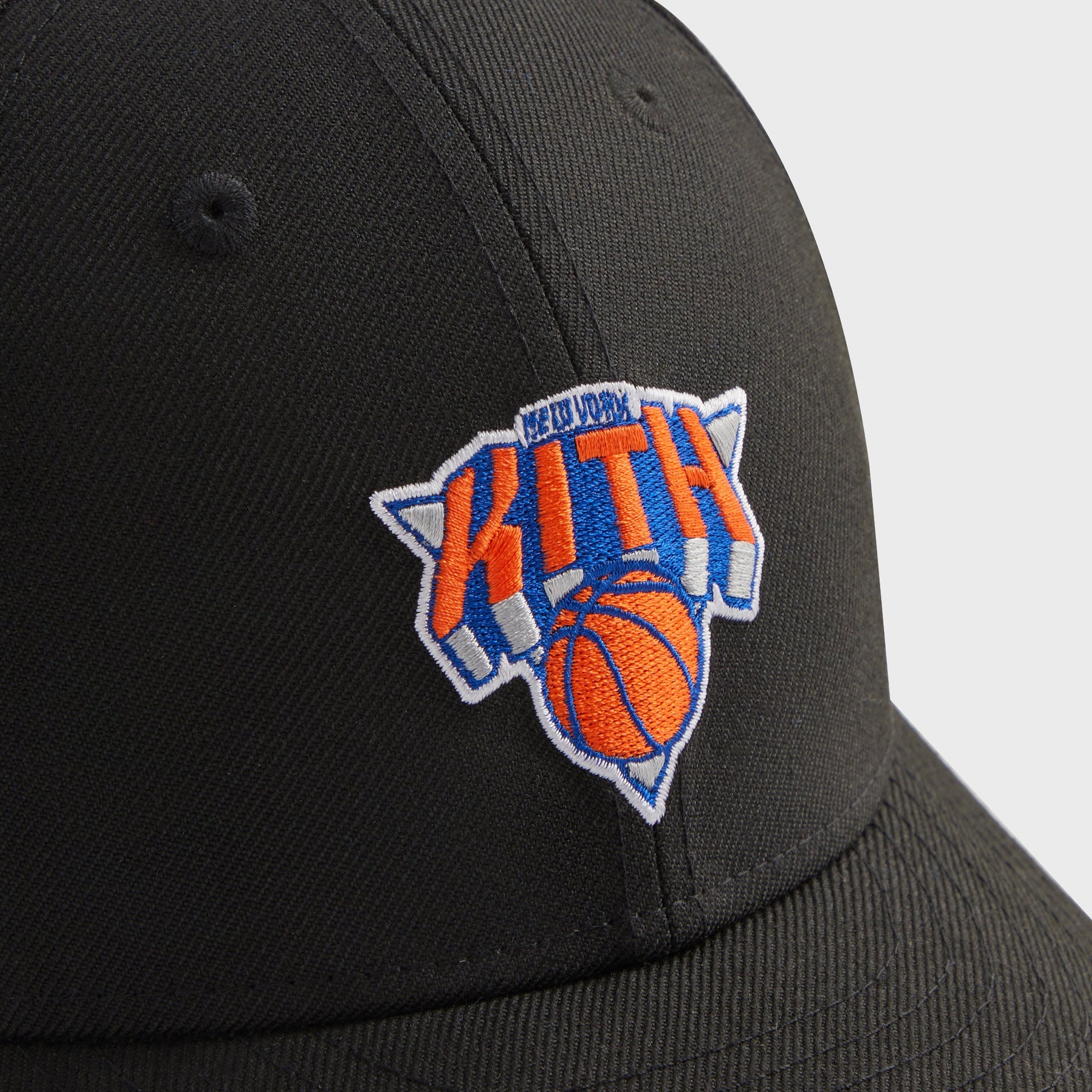 Kith & New Era for the New York Knicks Logo 59FIFTY Low Profile Fitted Cap - Black