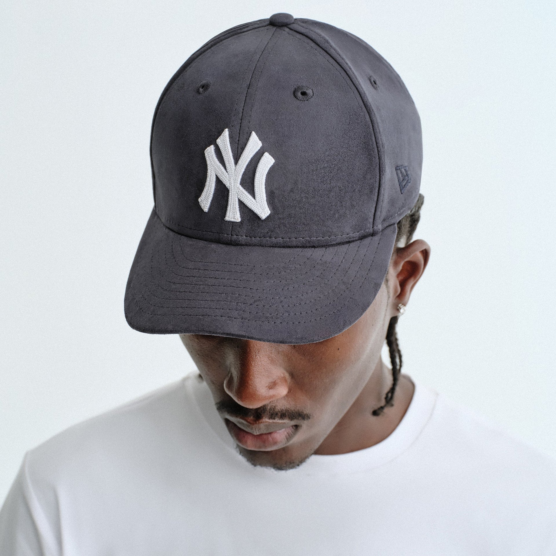 Kith & New Era for the New York Yankees Microsuede 59FIFTY Low Profile Fitted - Nocturnal