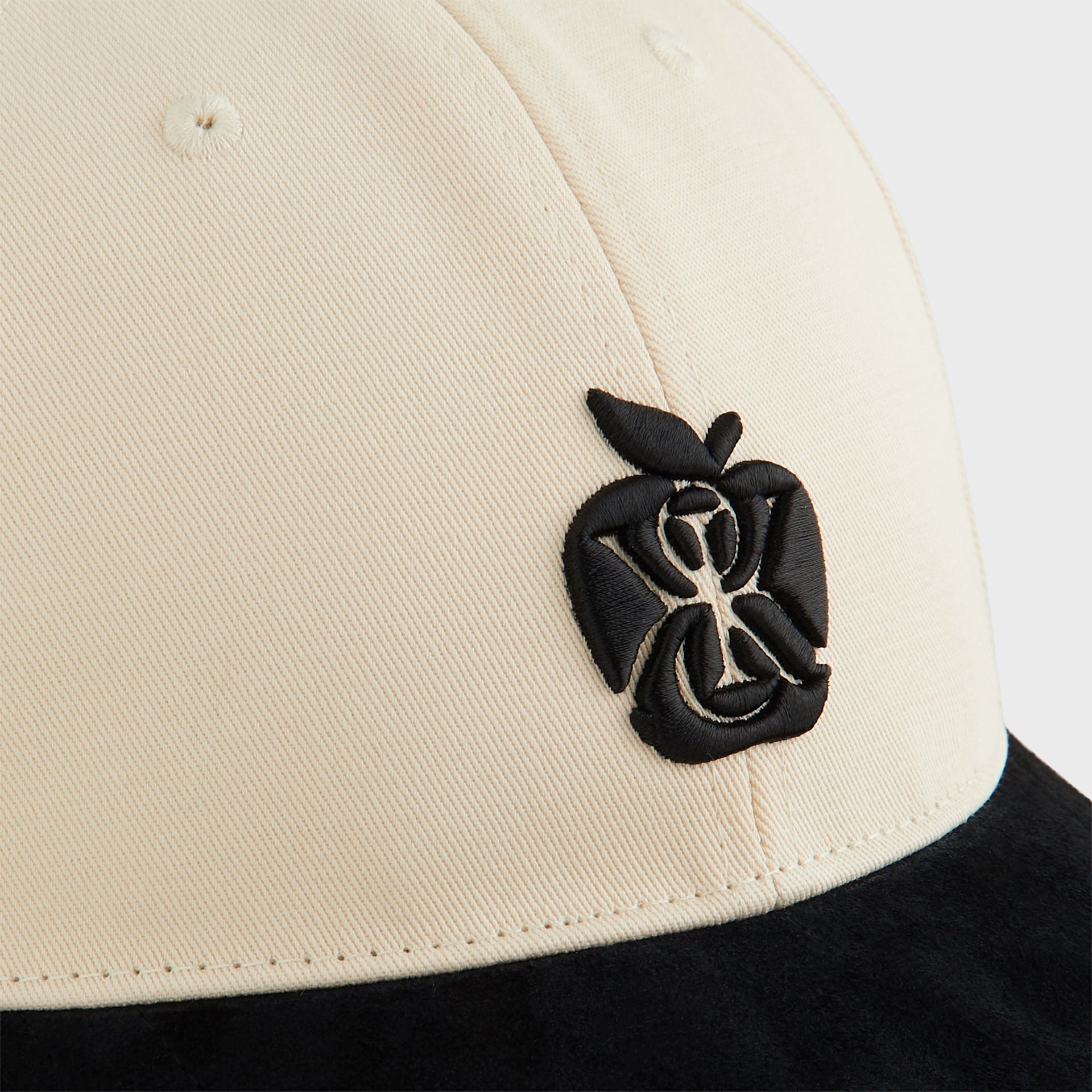 Kith Two-Tone Suede Brim Aaron Classic Cap - Black