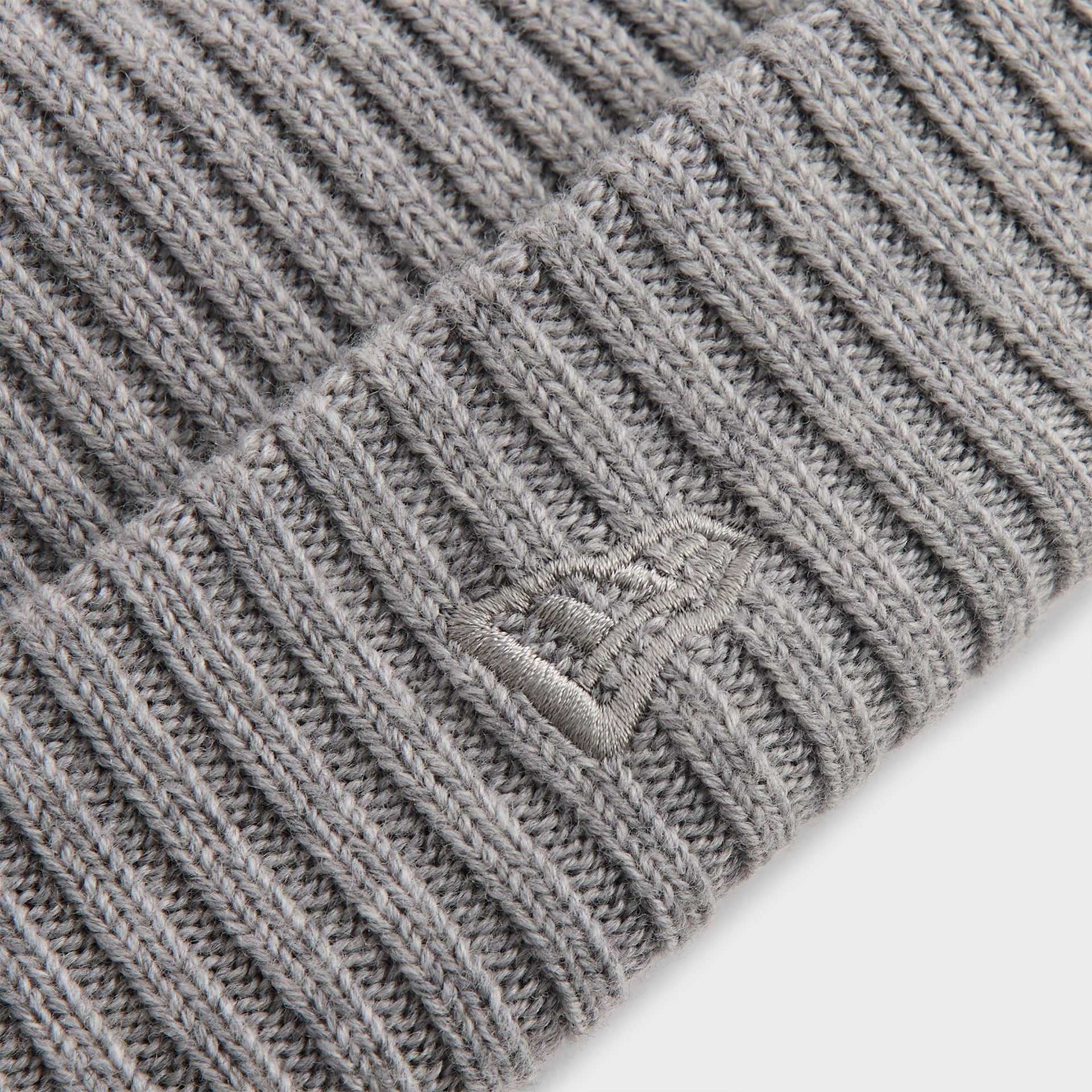 Kith & New Era for the New York Yankees Merino Knit Beanie - Light Heather Grey