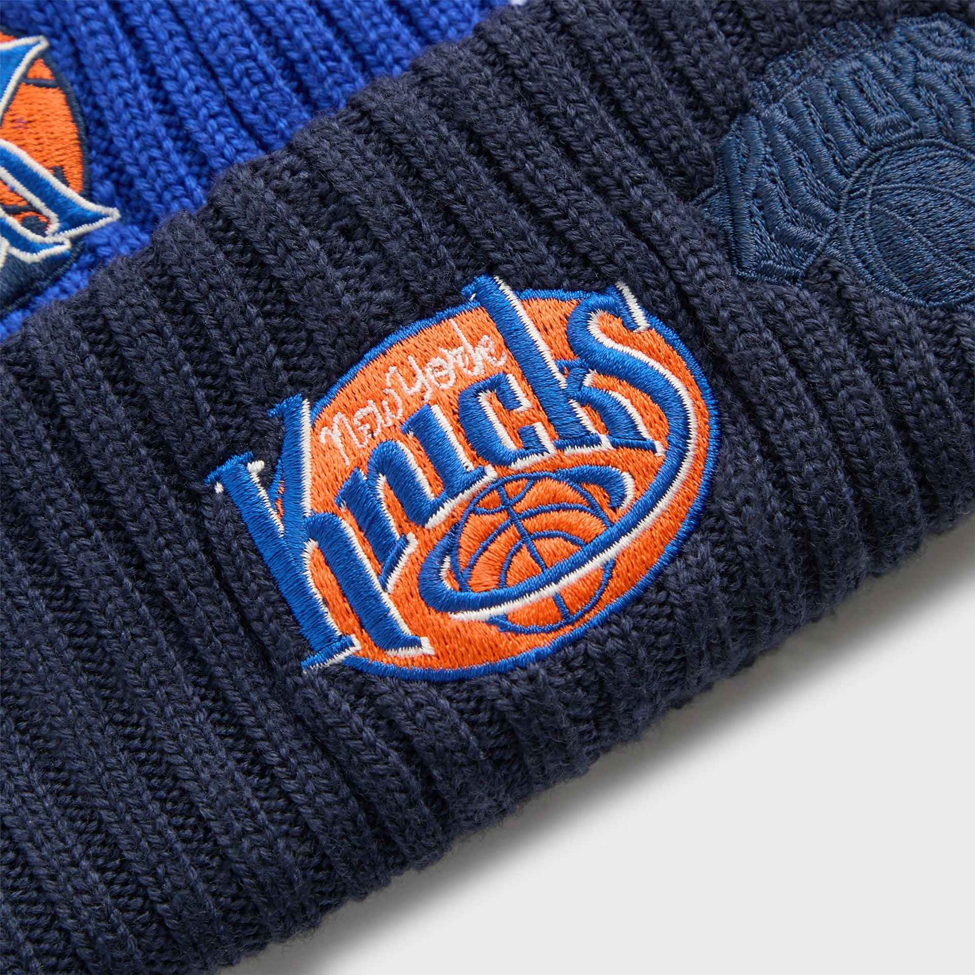 Kith & New Era for the New York Knicks All Over Patches Knit Beanie - Royal