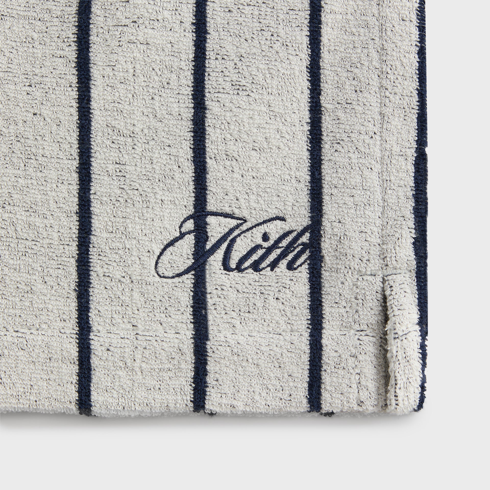 Kith Leo Terry Short - Sandrift