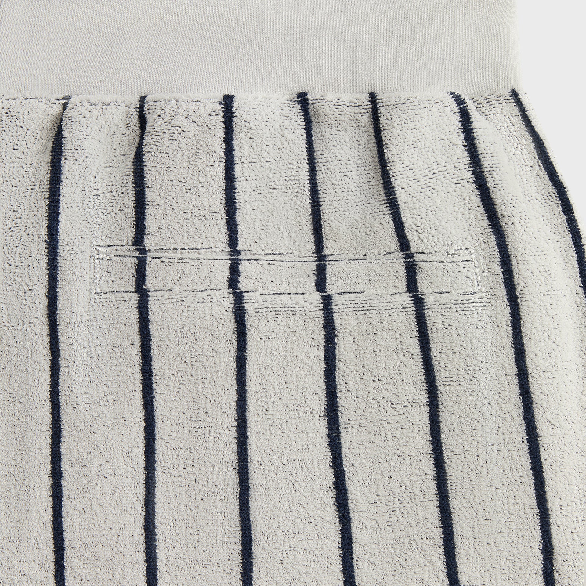 Kith Leo Terry Short - Sandrift