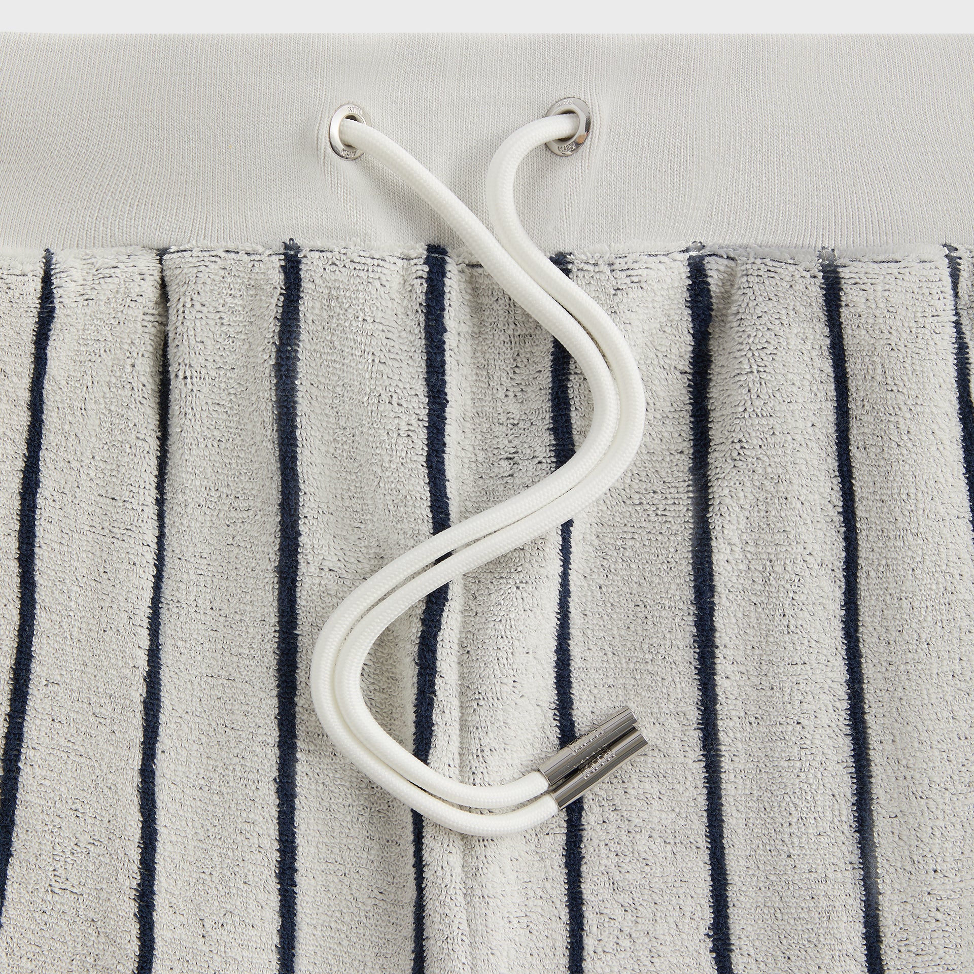 Kith Leo Terry Short - Sandrift