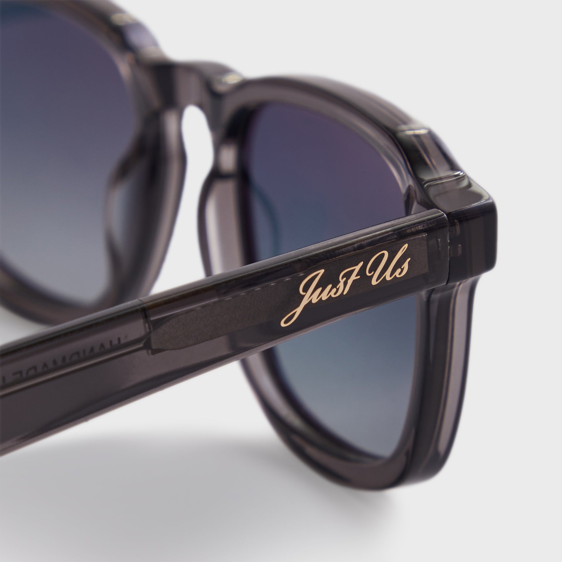 Kith Napeague Sunglasses - Grey Crystal / Blue