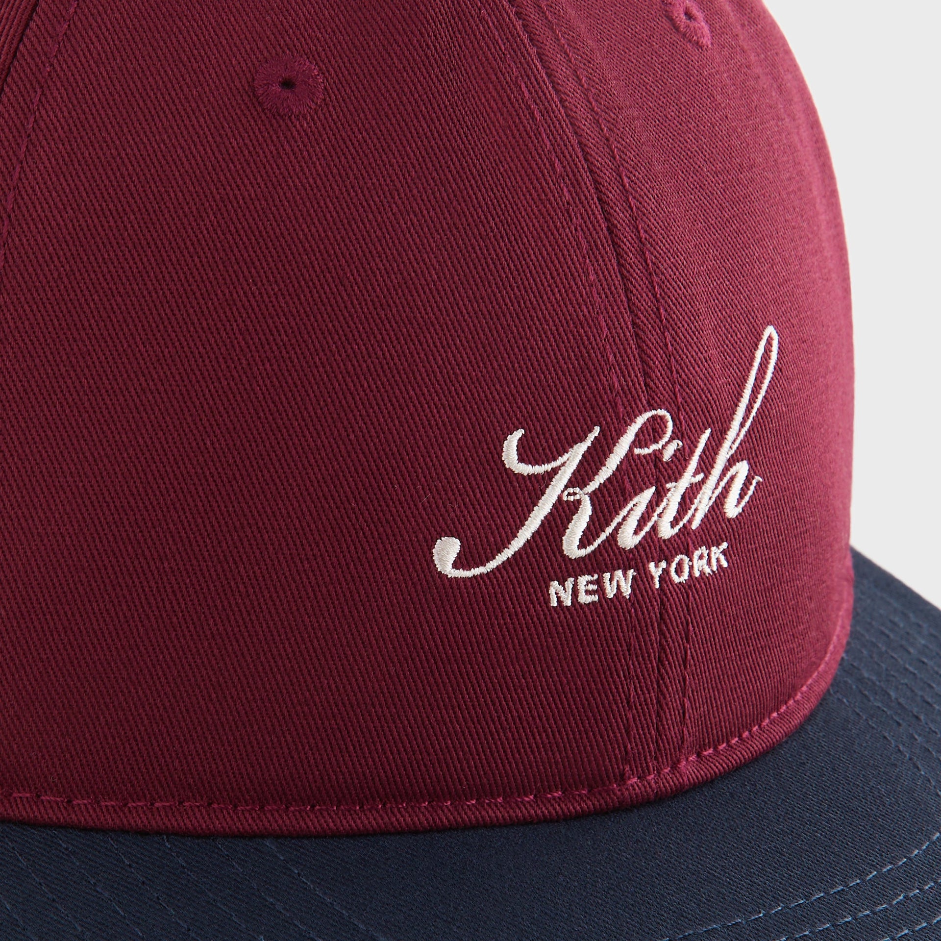 Kith Women Two-Tone Twill Kith Script Classic Cap - Magma