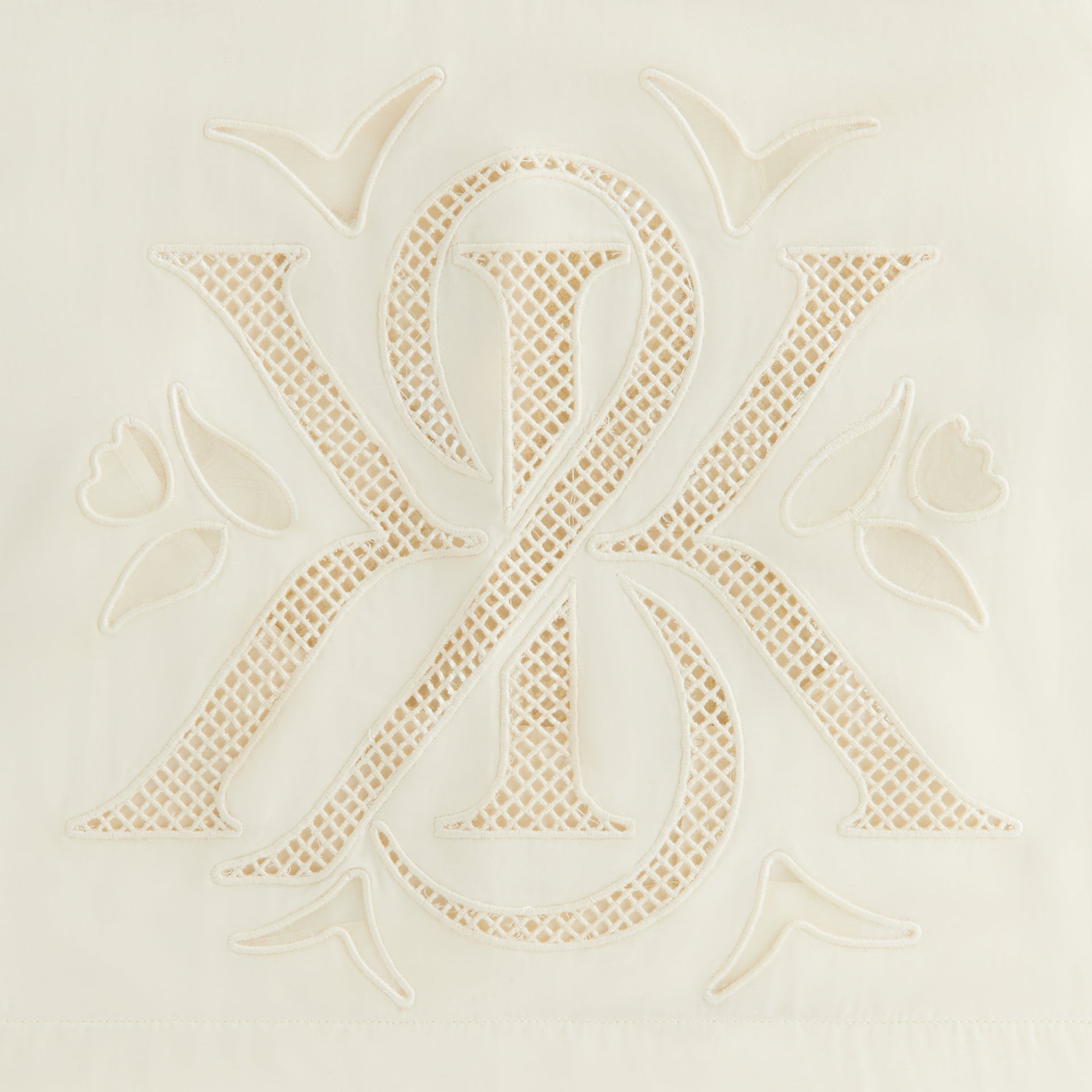 Kith Women Thea II Broderie Crest Short - Waffle