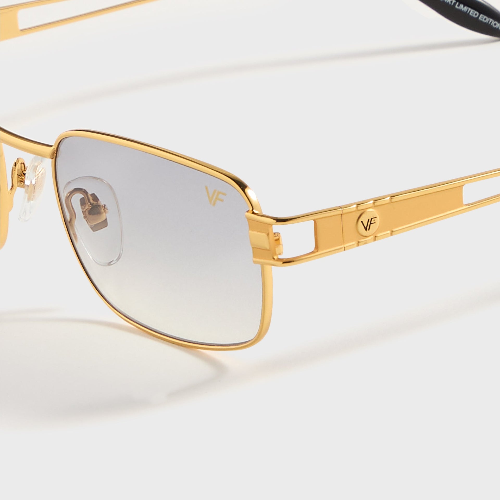 Vintage Frames Dime 24KT in Yellow Gold / Charcoal Gradient