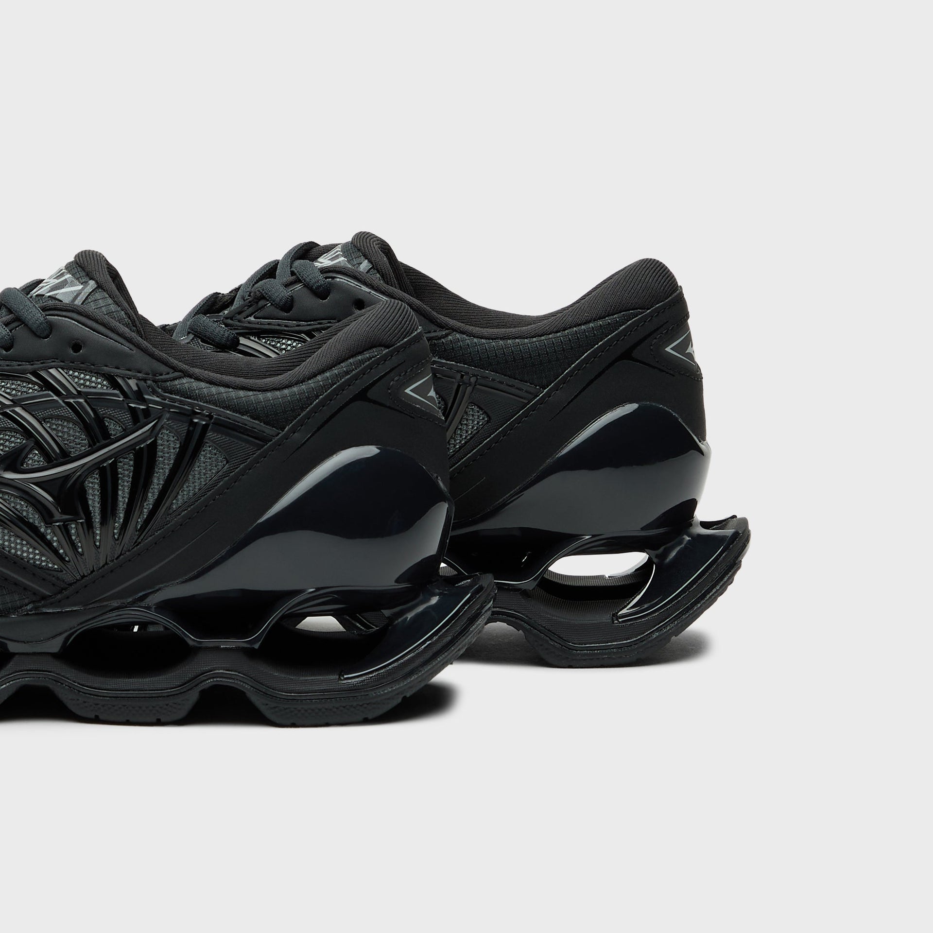Mizuno Wave Prophecy LS GTX - Black Sand / Black