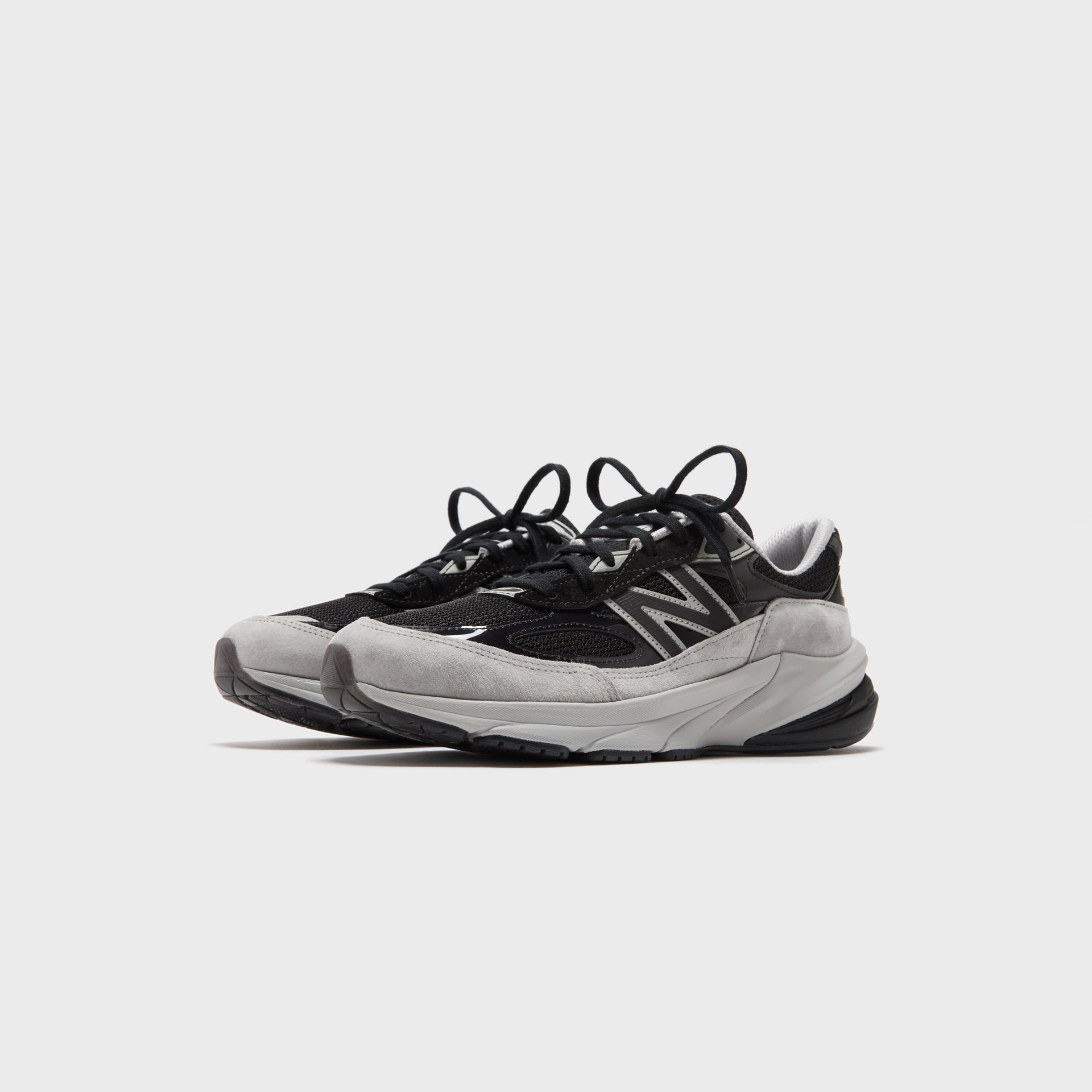 New Balance Made in USA 990v6 - Black / Grey