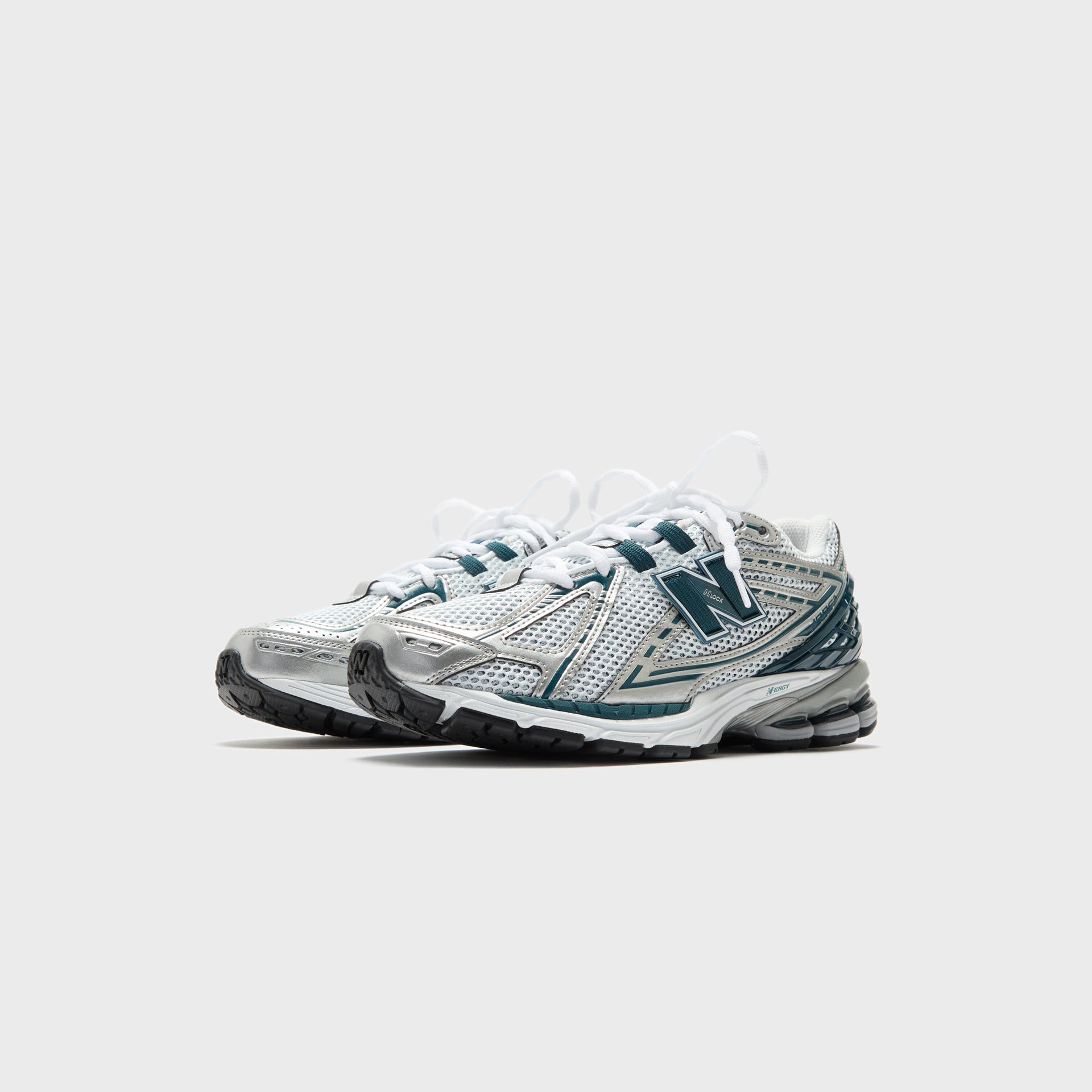 New Balance 1906R - Silver Metallic / Deep Ocean / White