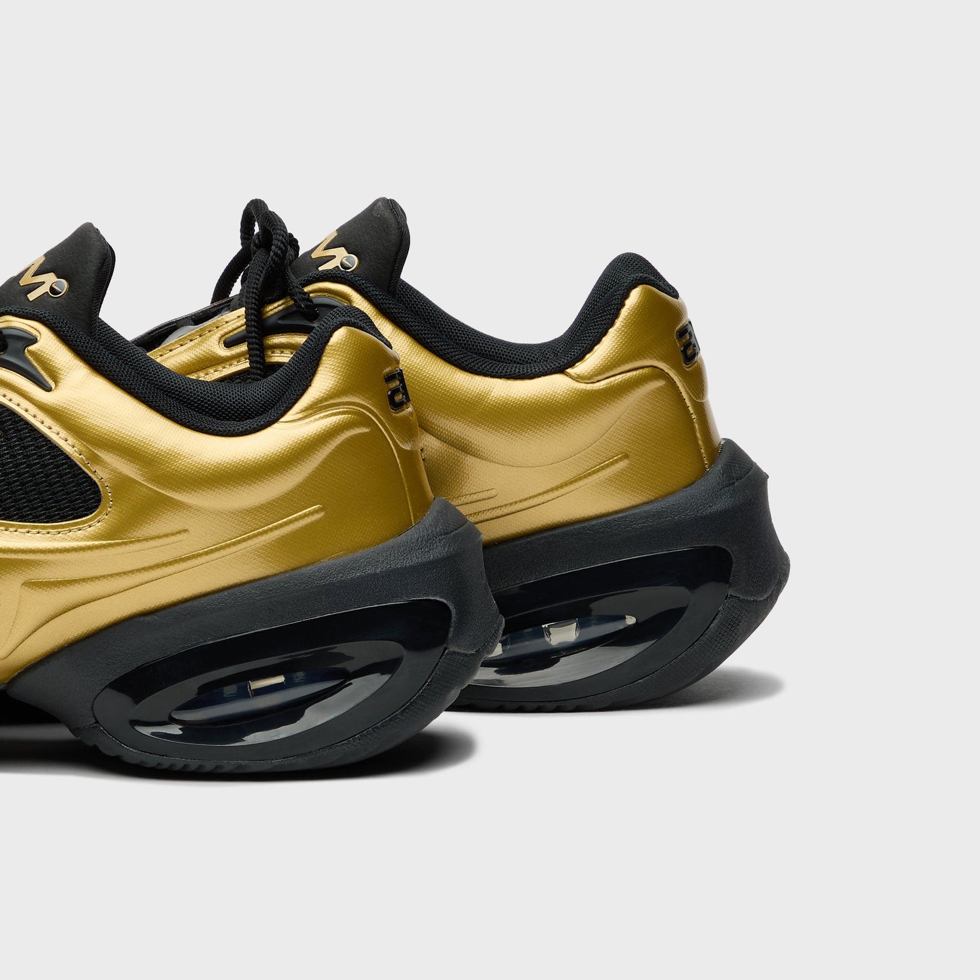 Nike WMNS Air Max Muse - Metallic Gold / Black