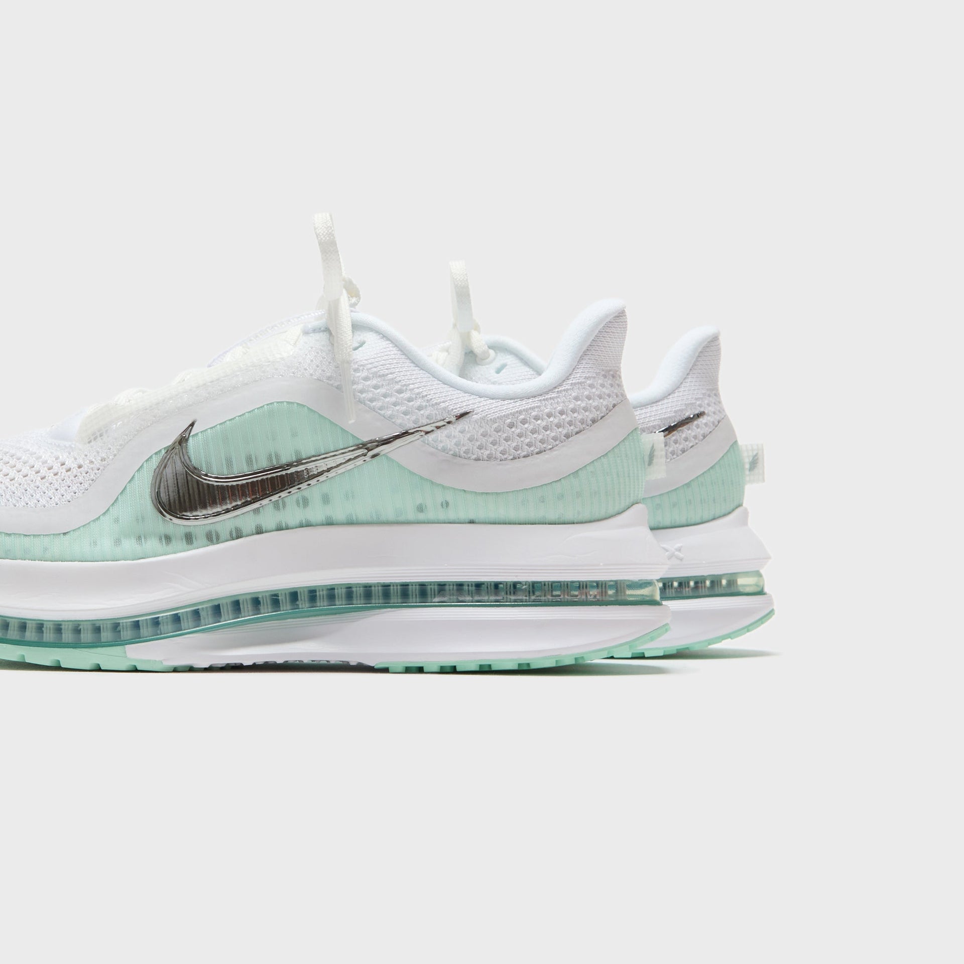 Nike WMNS Pegasus Premium - White / Metallic Silver / Mint Foam / Cannon