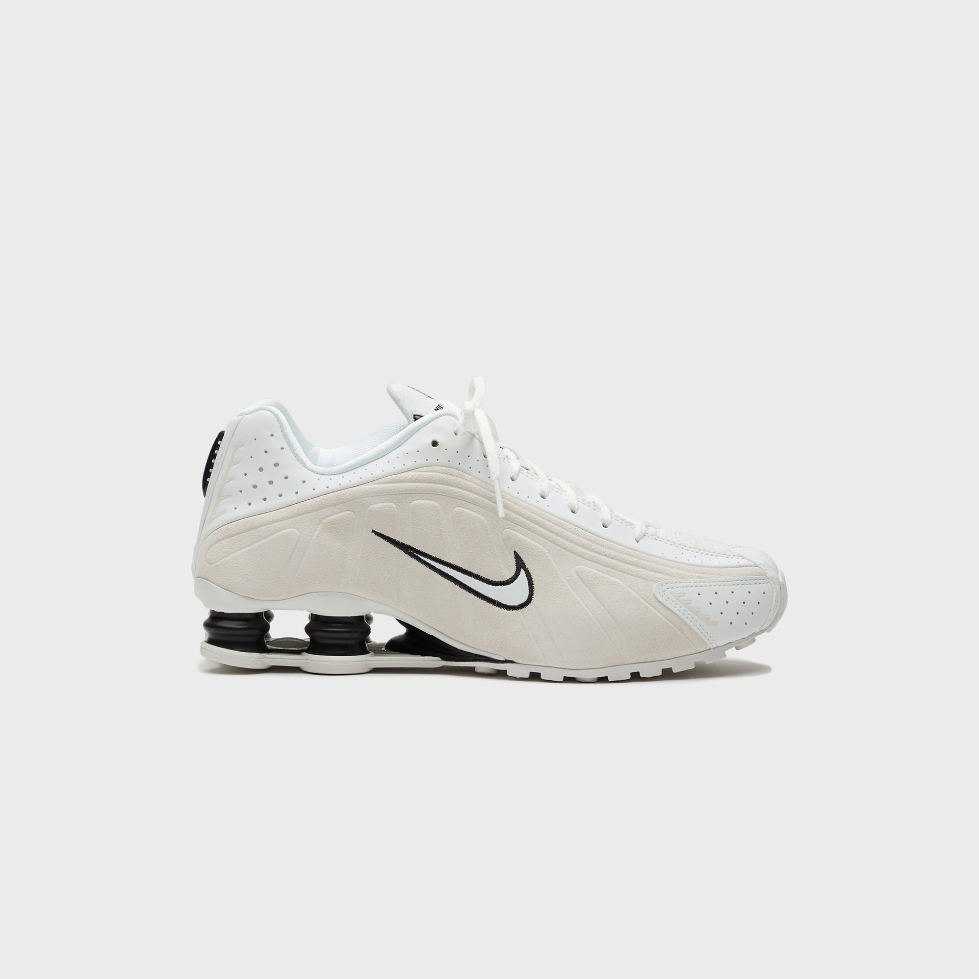 Nike WMNS Shox R4 - Summit White / Black / Light Orewood Brown