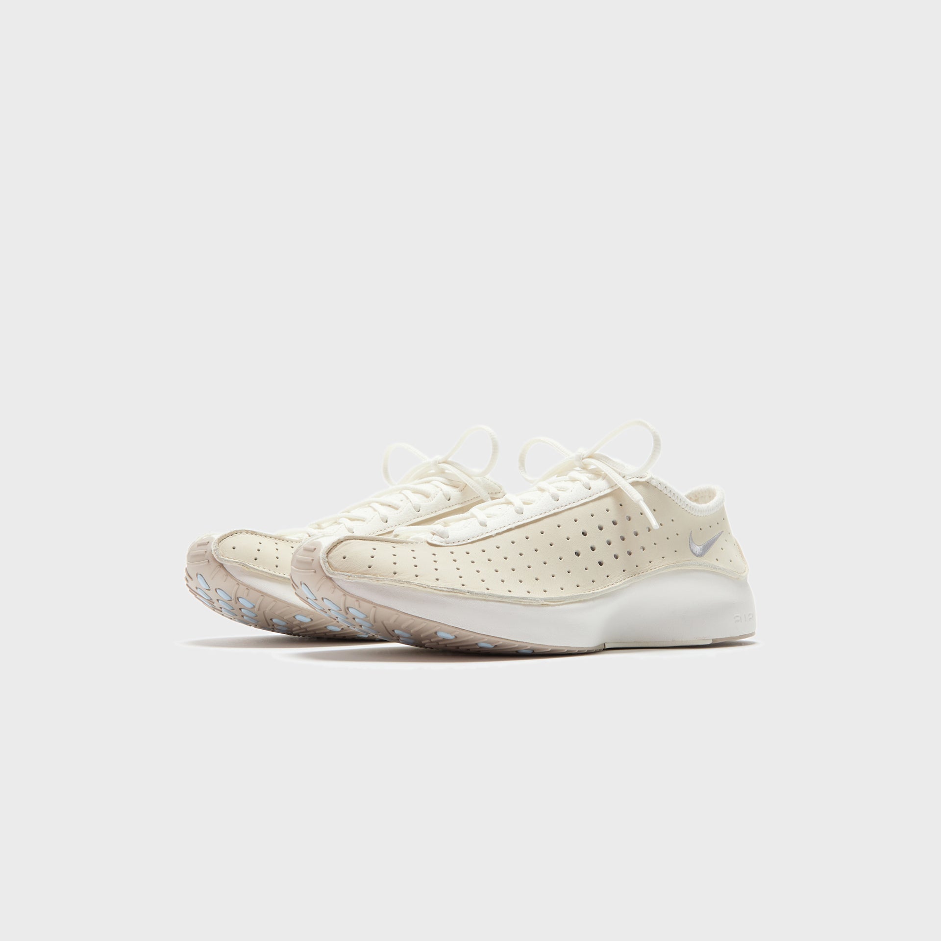 Nike WMNS Air Superfly - Coconut Milk / Metallic Silver