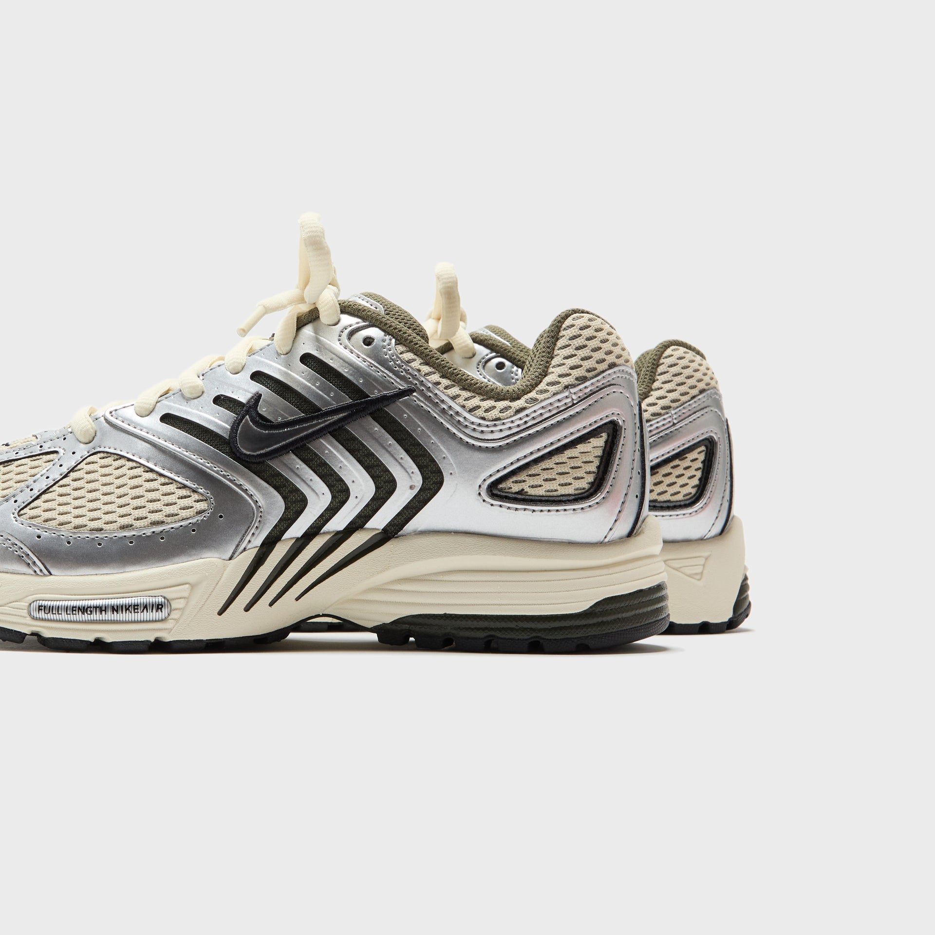 Nike Air Pegasus 2K5 - Light Khaki / Metallic Silver