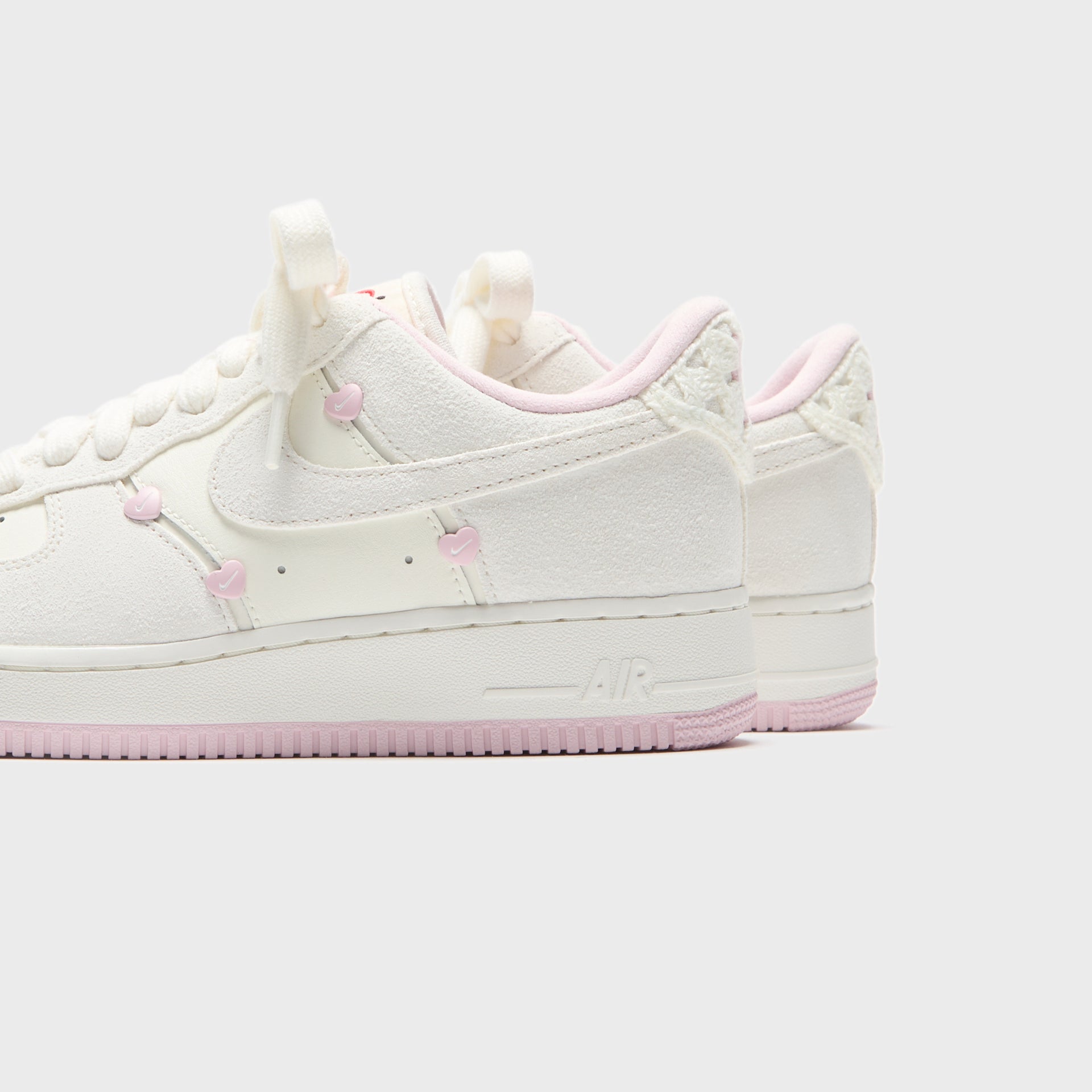 Nike WMNS Air Force 1 '07 LX - Sail / Pink Foam