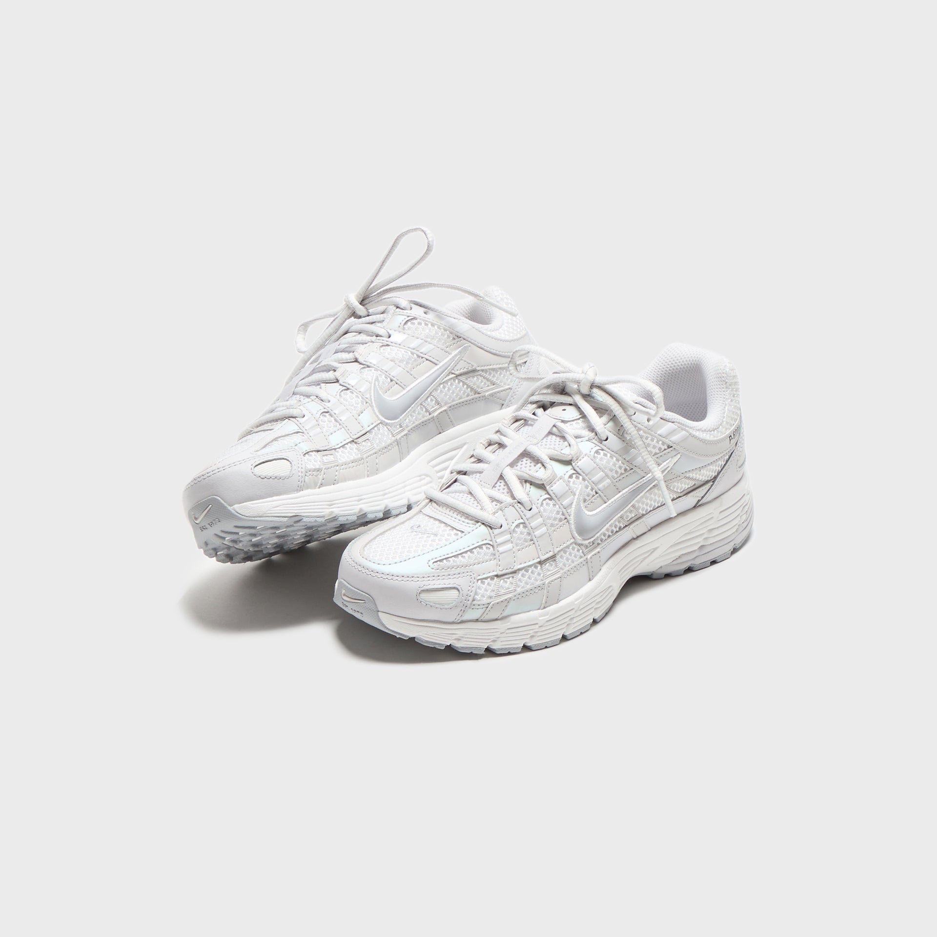 Nike WMNS P-6000 - Summit White / Wolf Grey / Vast Grey