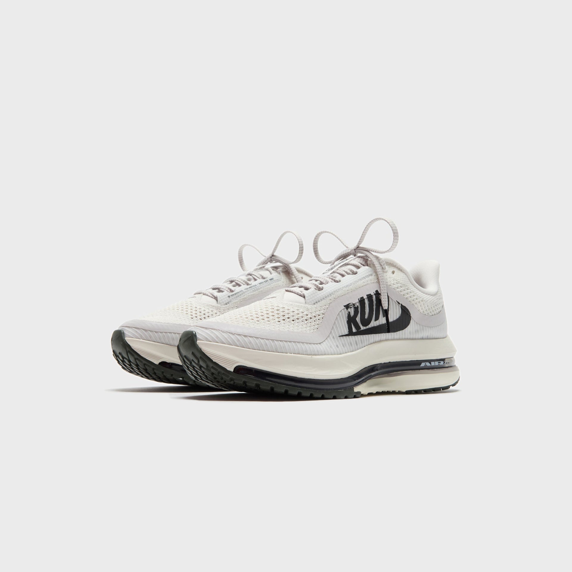 Nike Pegasus Premium - Platinum Tint / Black / Sail / College Grey