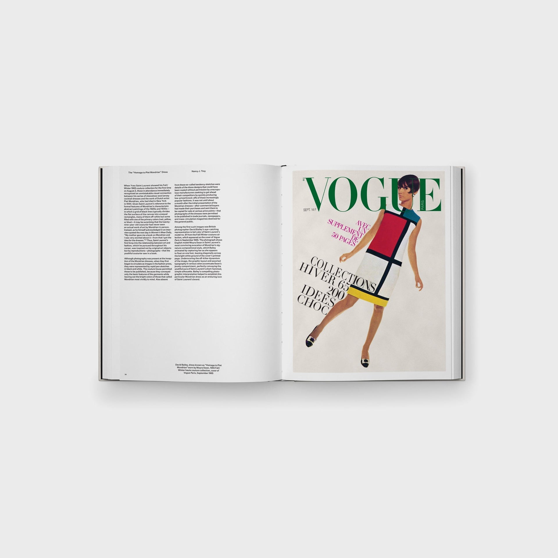 PHAIDON Yves Saint Laurent and Photography