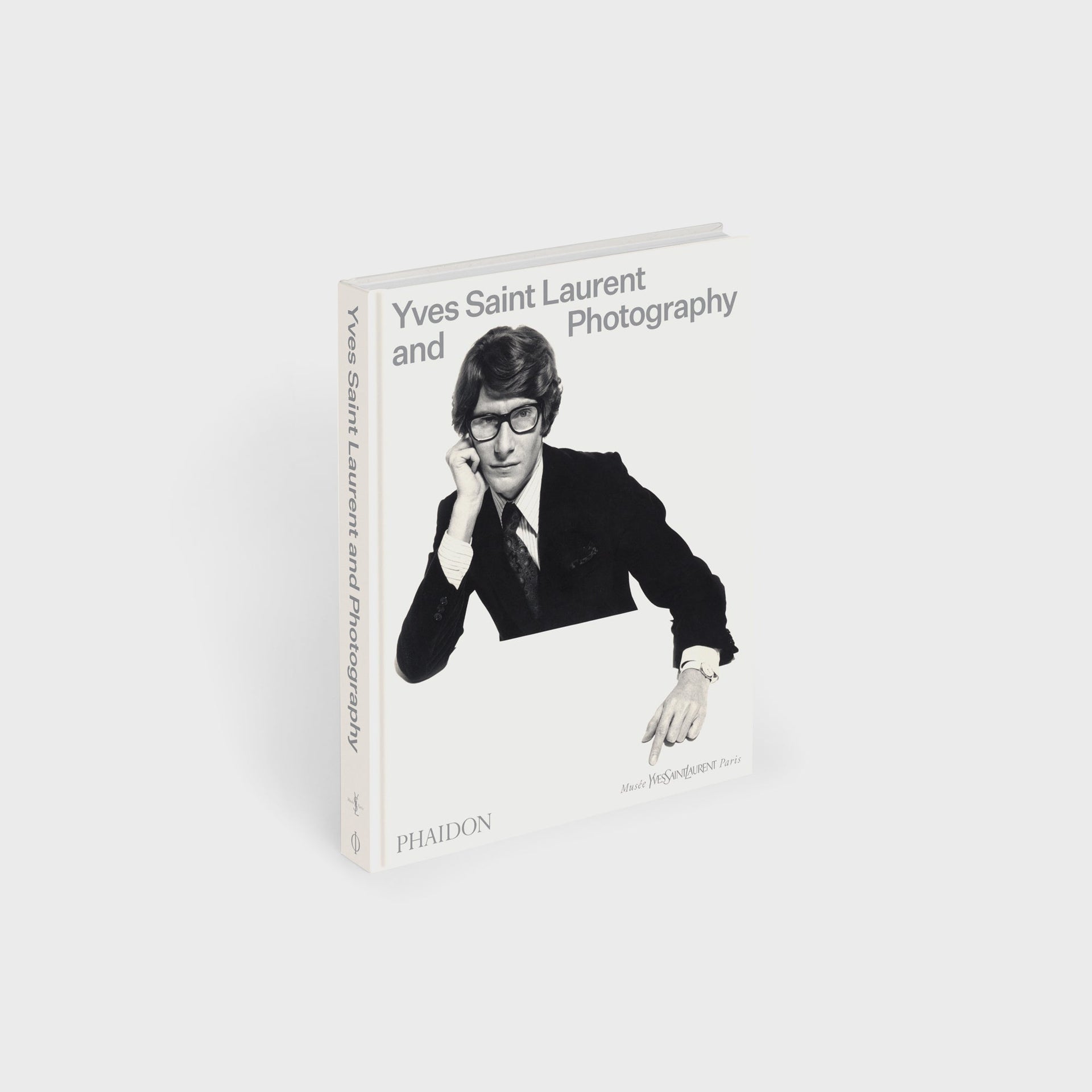 PHAIDON Yves Saint Laurent and Photography