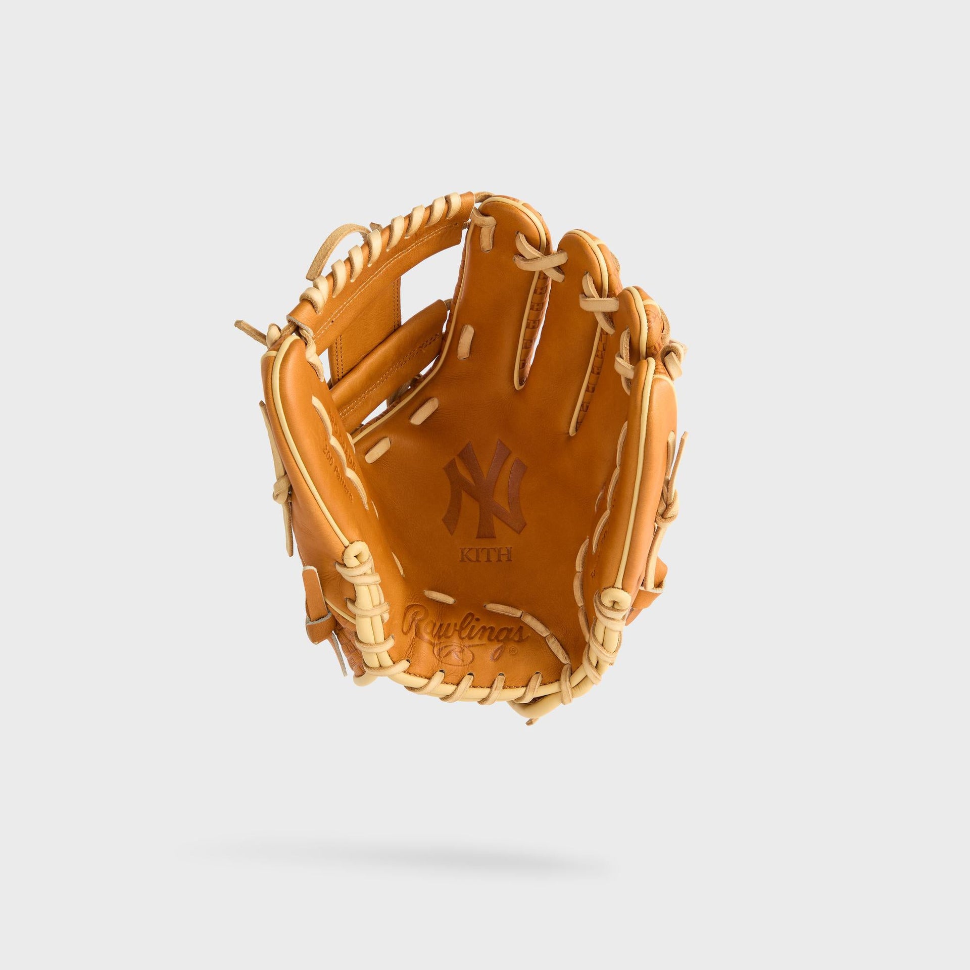 Kith & Rawlings for the New York Yankees Heart of the Hide Glove - Tan