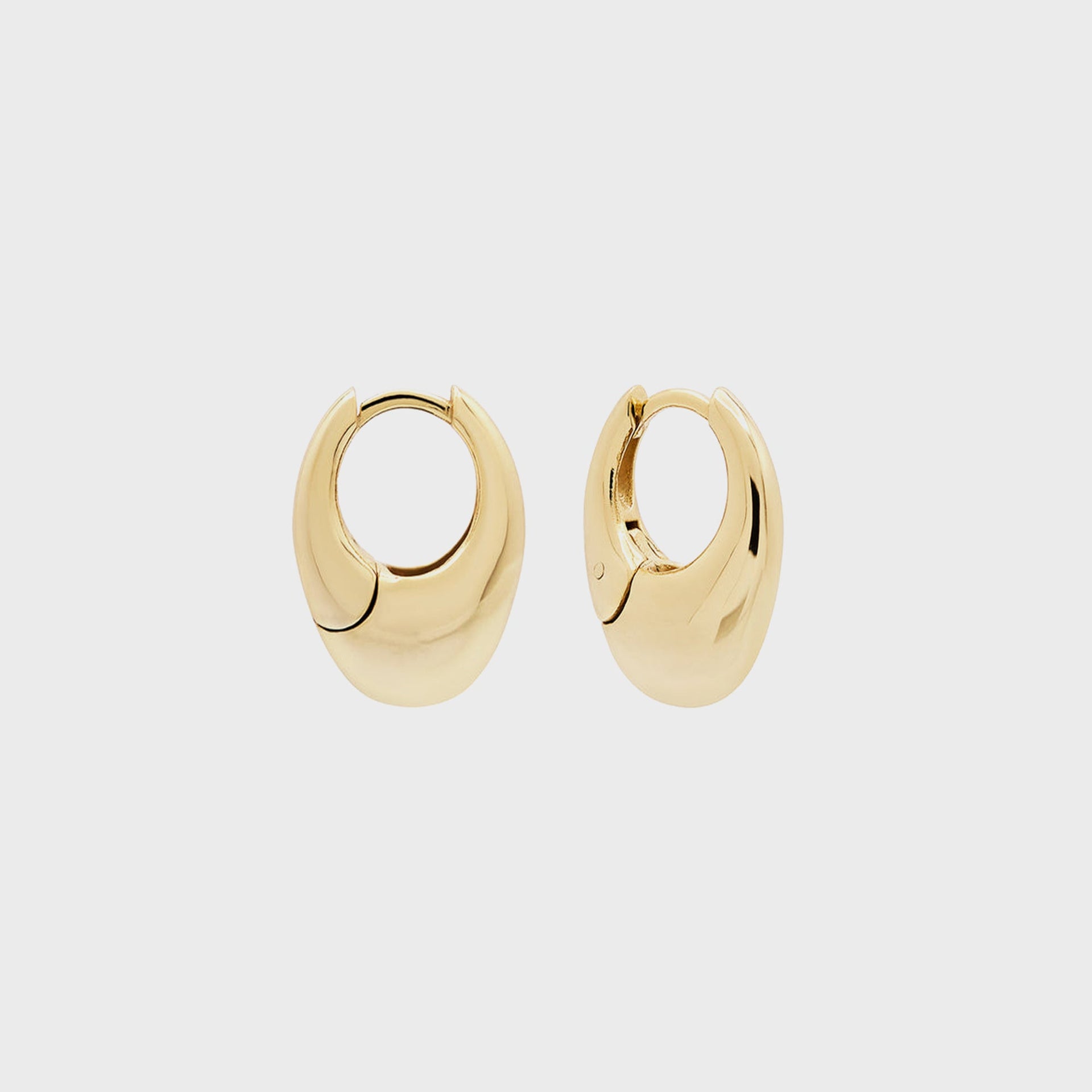 SHASHI Carter Hoop Earring - Gold