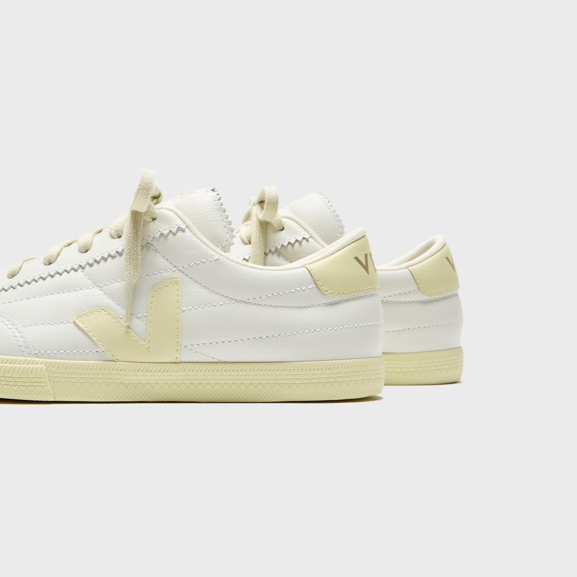 Veja WMNS Paneka - White Calcaire