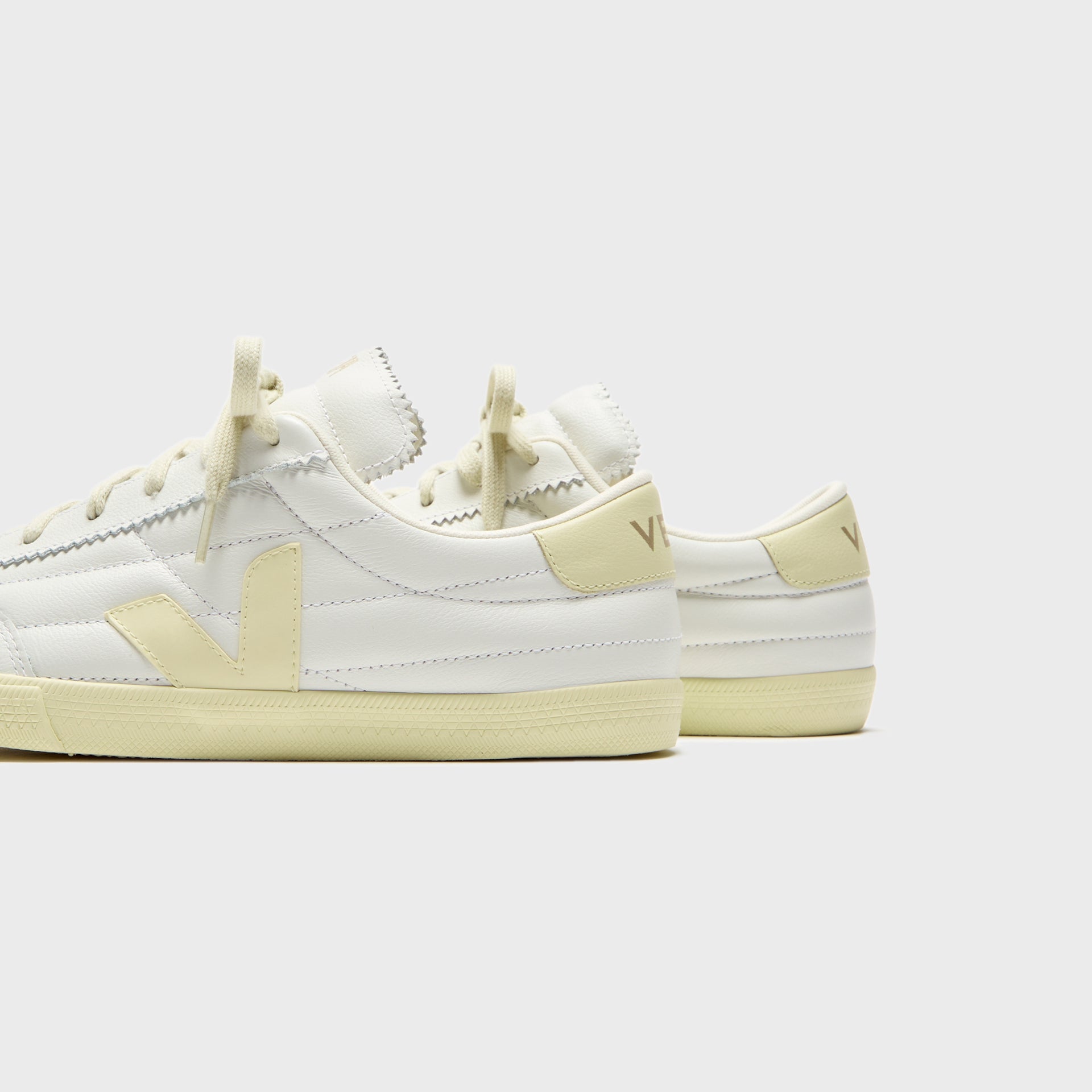 Veja Panenka - White Calcaire