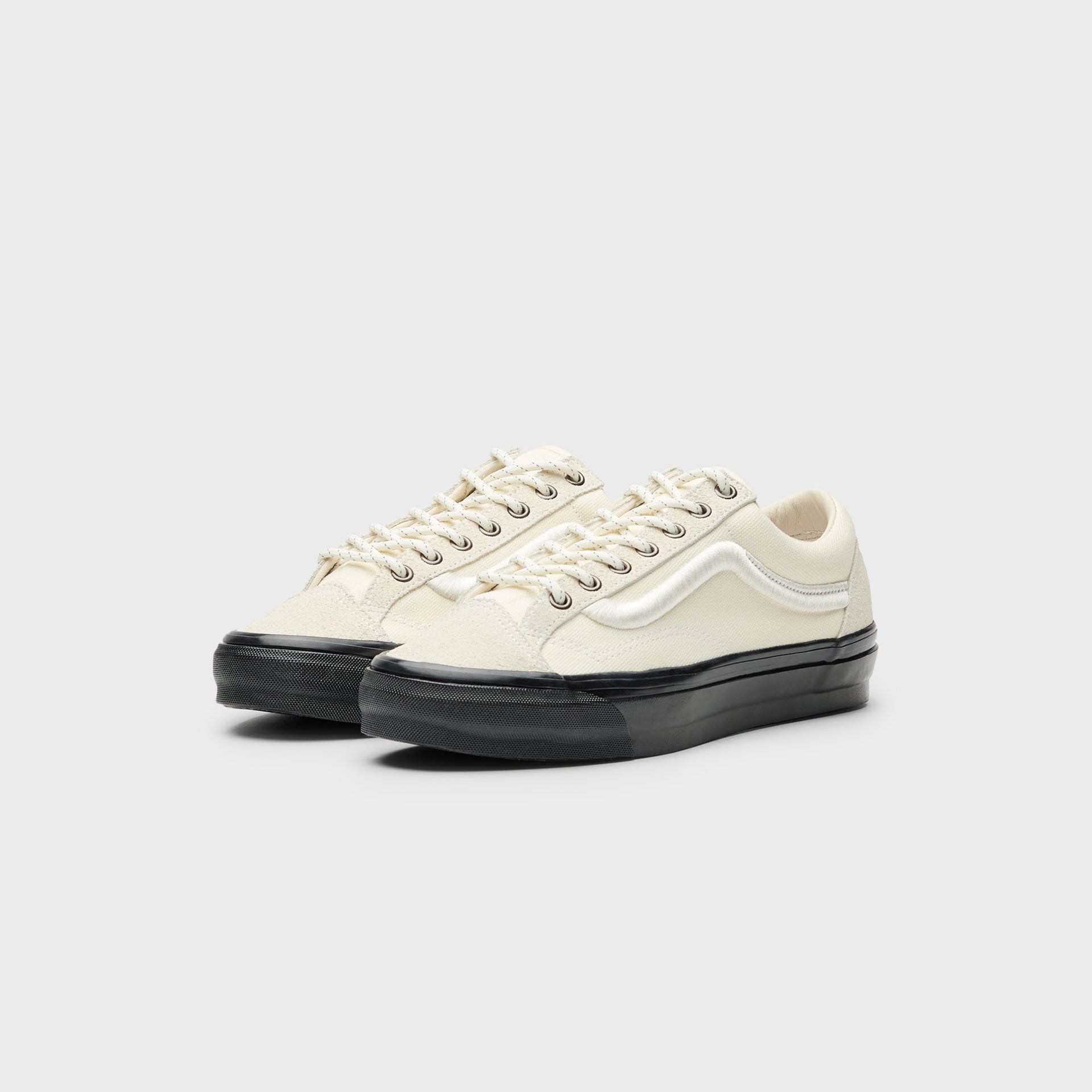 VANS LX Old Skool 36 - Classic White
