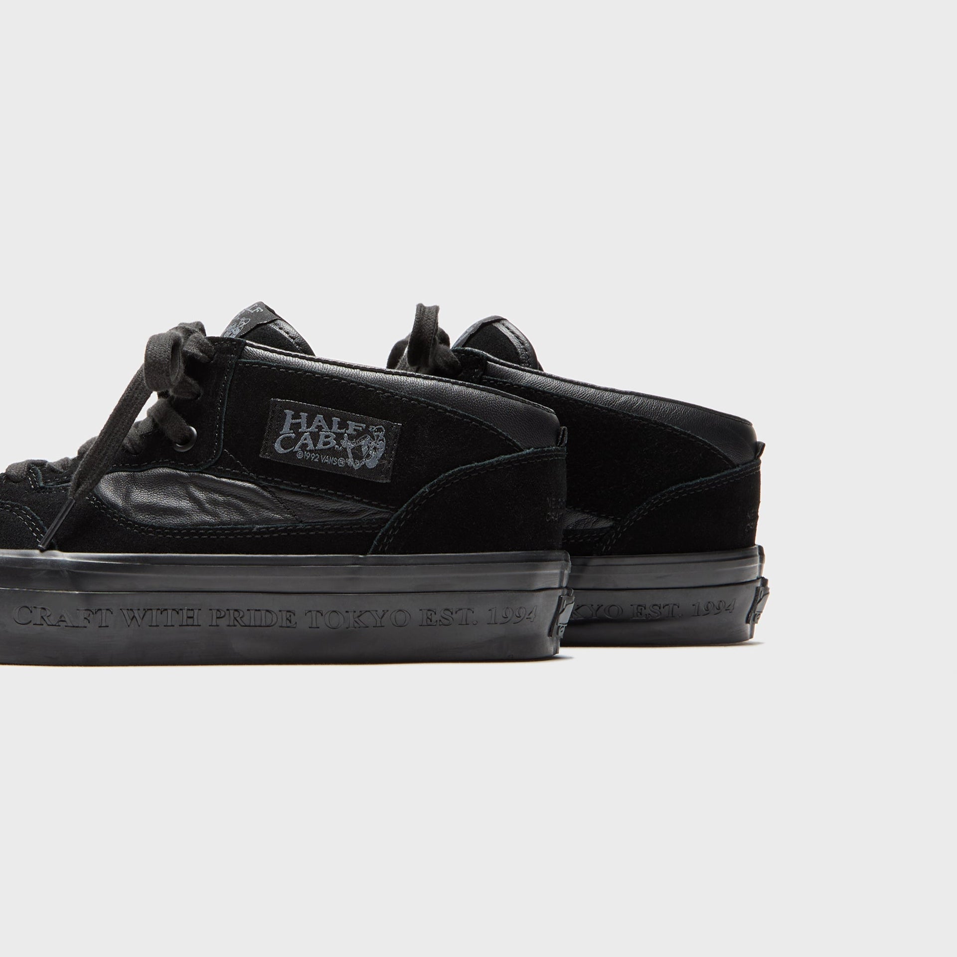 VANS x Neighborhood OTW Half Cab 33 - Black