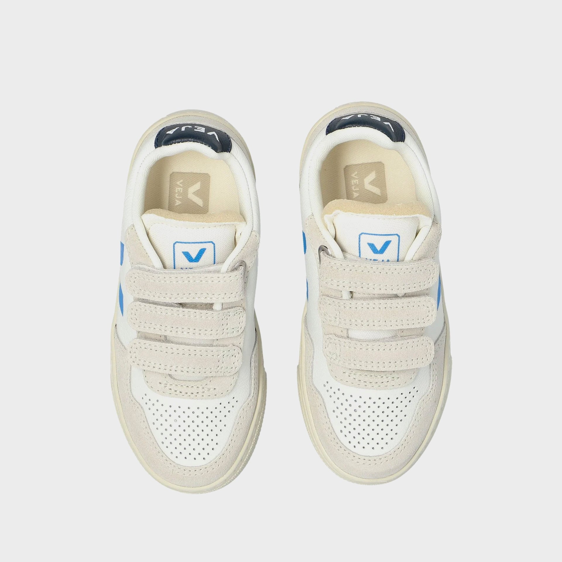 Veja Jr Small V-90 - Extra-White / Egee