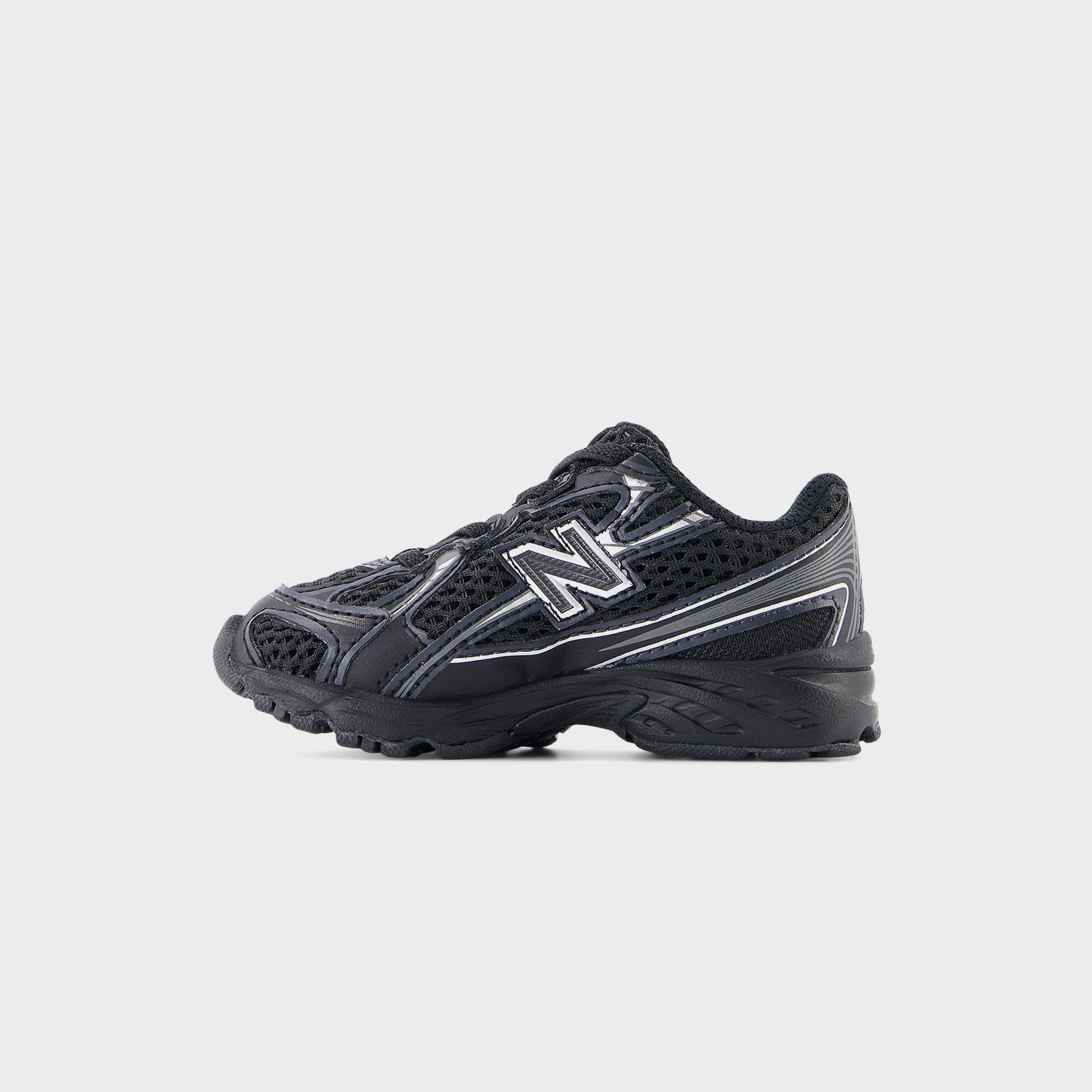 New Balance TD 740 Bungee Lace - Black / Silver Metallic