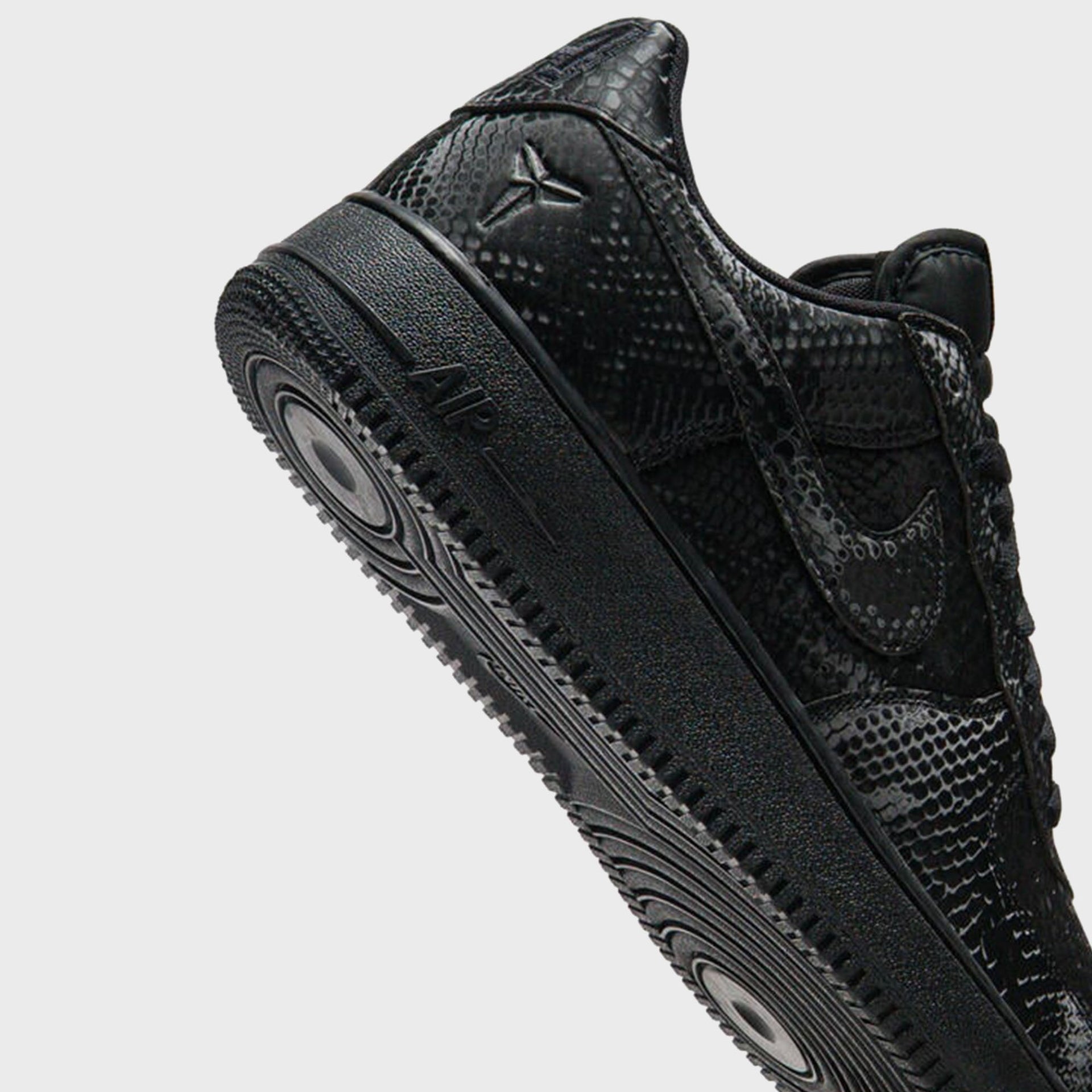 Nike Kobe Bryant Air Force 1 Low - Forever Black