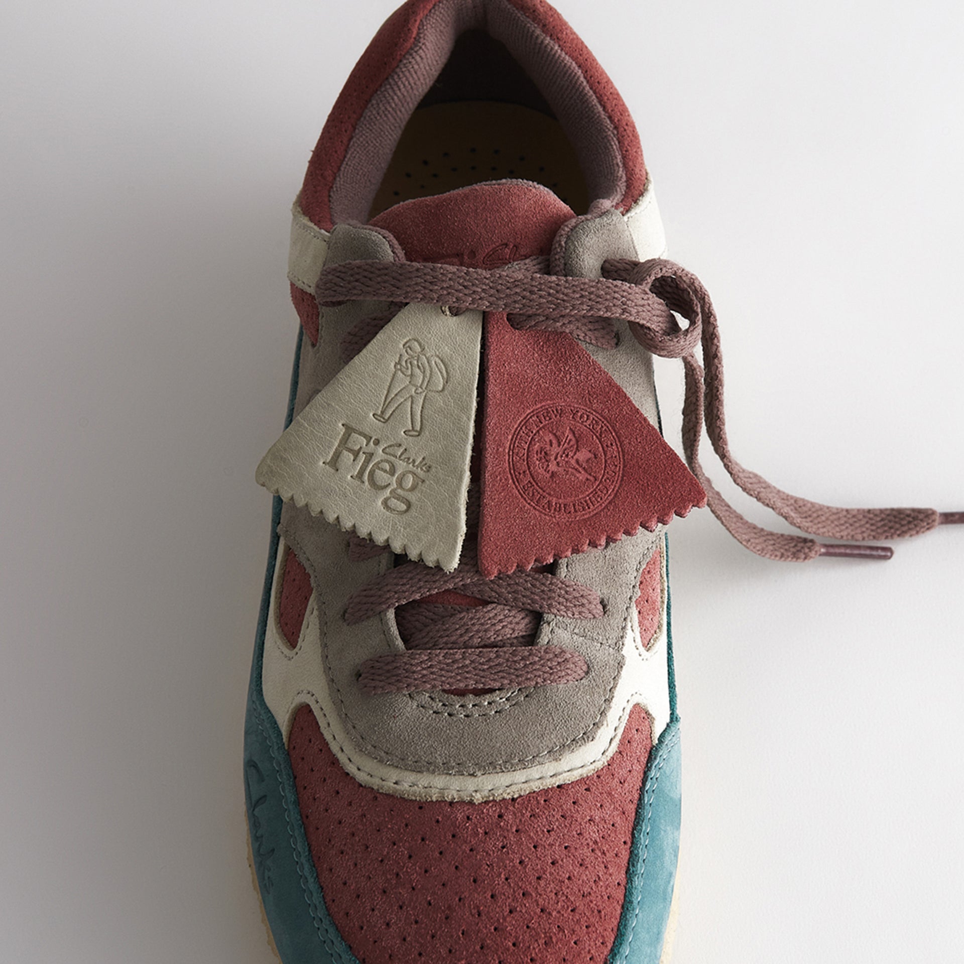 Ronnie Fieg for Clarks 8th Street Lockhill - Pink / Blue